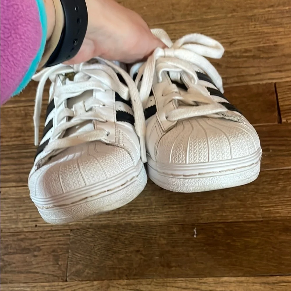 adidas stylish comfortable